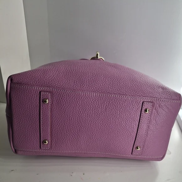 Dooney & Bourke Logo Lock Hobo Shoulder Bag in Lilac & Keychain EUC - Picture 6 of 11